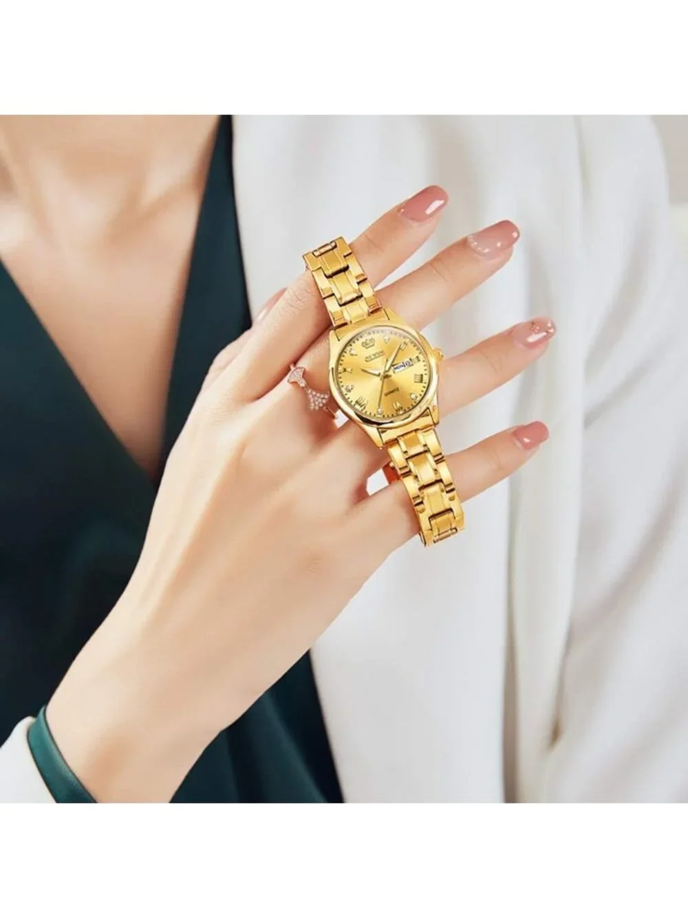 Women's Gold Crystal Accent Analog Quartz Roman Numerals Dial Fashion Wristwatch